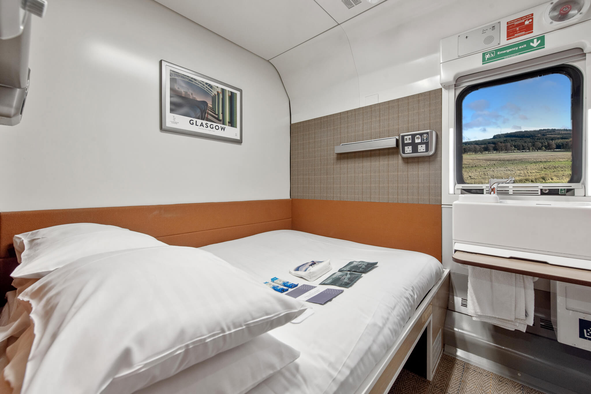 Caledonian Double En-suite room
